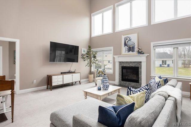 91 Avalon Meadows Drive, Amherst, NY 14051