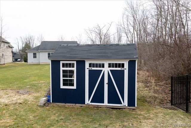 91 Avalon Meadows Drive, Amherst, NY 14051