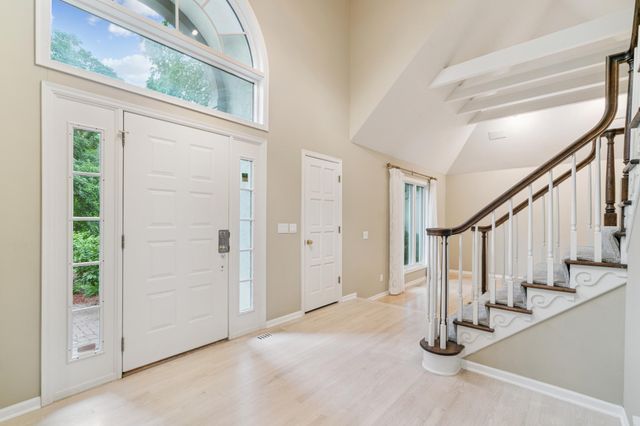 7005 Valley View Road, Edina, MN 55439