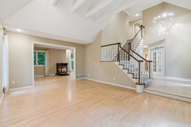 7005 Valley View Road, Edina, MN 55439