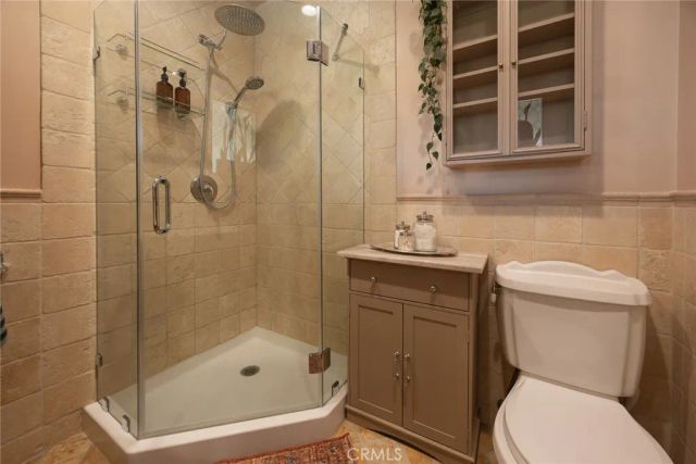 441 N Barranca, Glendora, CA 91741