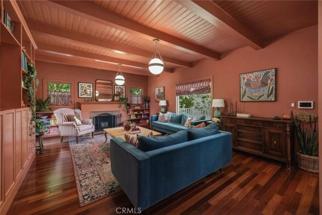441 N Barranca, Glendora, CA 91741