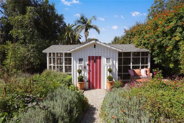 441 N Barranca, Glendora, CA 91741