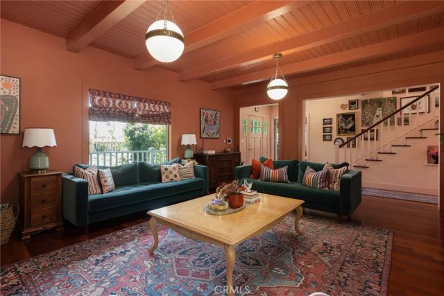 441 N Barranca, Glendora, CA 91741