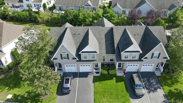 38 Augusta Drive, Medford, NY 11763