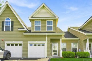 38 Augusta Drive, Medford, NY 11763