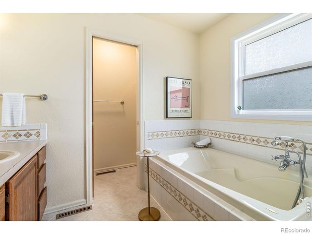 1124 White Oak Court, Fort Collins, CO 80525