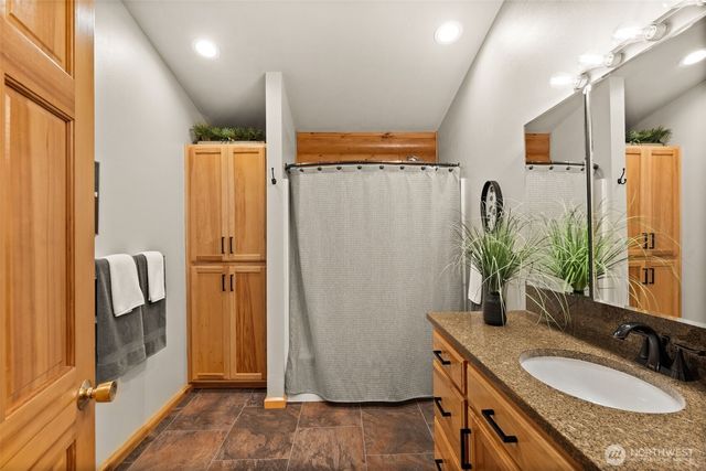 16143 Bay Ridge Drive NW, Poulsbo, WA 98370