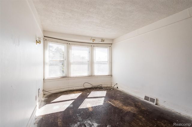 2202 Lothrop Street, Detroit, MI 48206