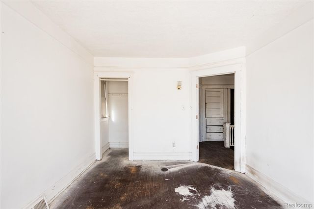 2202 Lothrop Street, Detroit, MI 48206