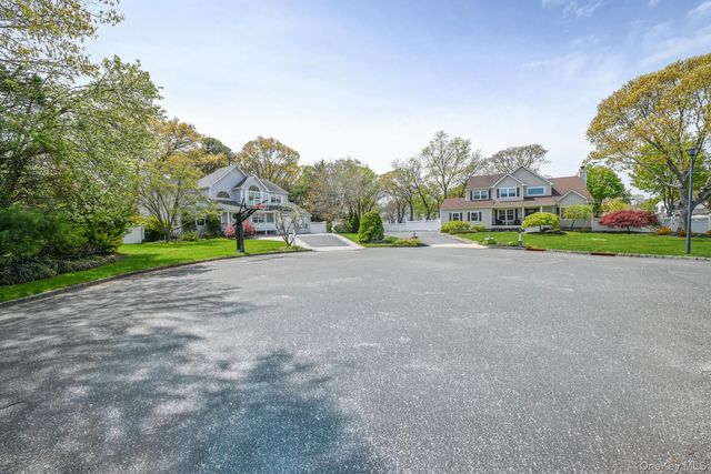 6 Ivy Court, Centereach, NY 11720