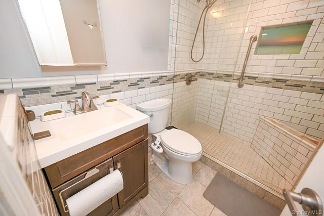 6 Ivy Court, Centereach, NY 11720