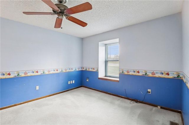 19985 W 119th Street, Olathe, KS 66061