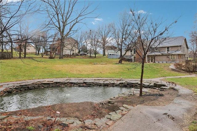 19985 W 119th Street, Olathe, KS 66061