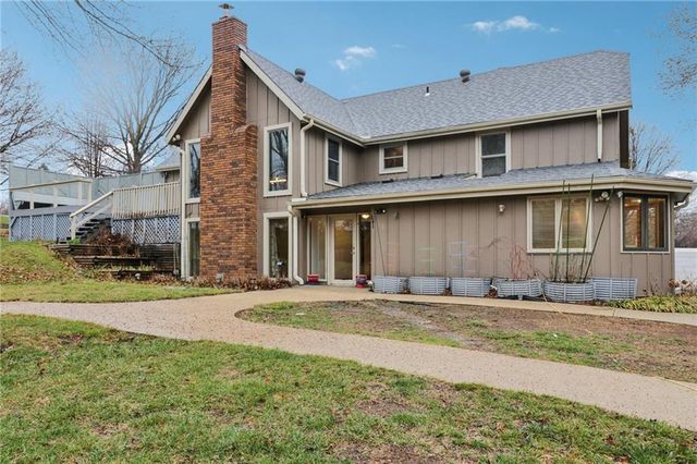 19985 W 119th Street, Olathe, KS 66061