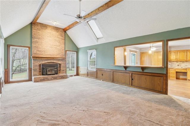 19985 W 119th Street, Olathe, KS 66061