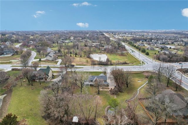 19985 W 119th Street, Olathe, KS 66061