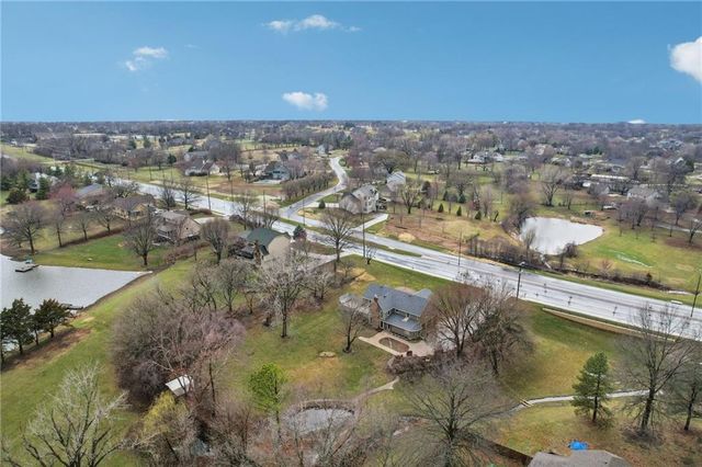 19985 W 119th Street, Olathe, KS 66061