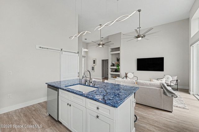 2031 S Orlando Avenue, Cocoa Beach, FL 32931