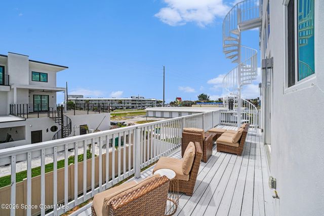 2031 S Orlando Avenue, Cocoa Beach, FL 32931