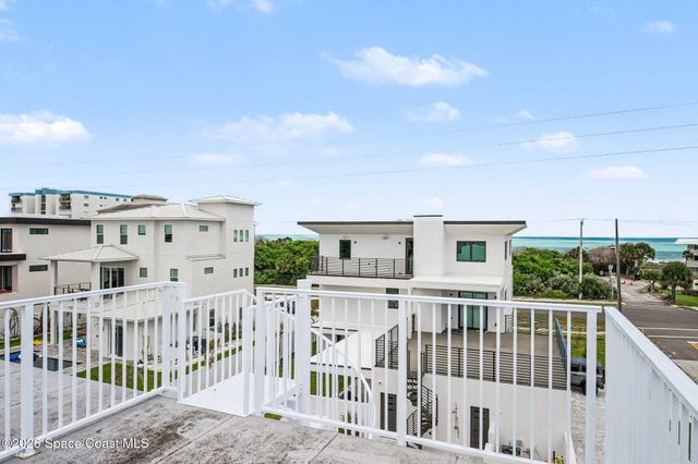 2031 S Orlando Avenue, Cocoa Beach, FL 32931