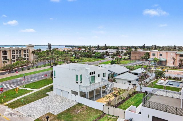 2031 S Orlando Avenue, Cocoa Beach, FL 32931