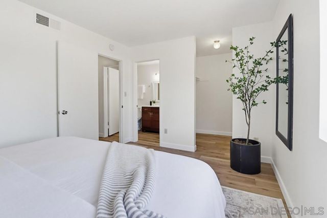 10606 Magnolia, Santee, CA 92071