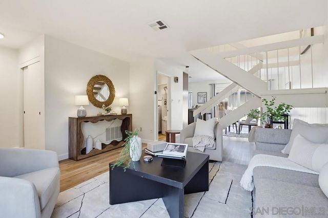 10606 Magnolia, Santee, CA 92071