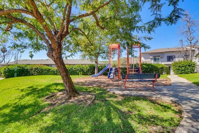 10606 Magnolia, Santee, CA 92071