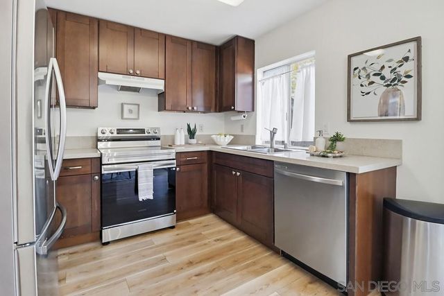 10606 Magnolia, Santee, CA 92071