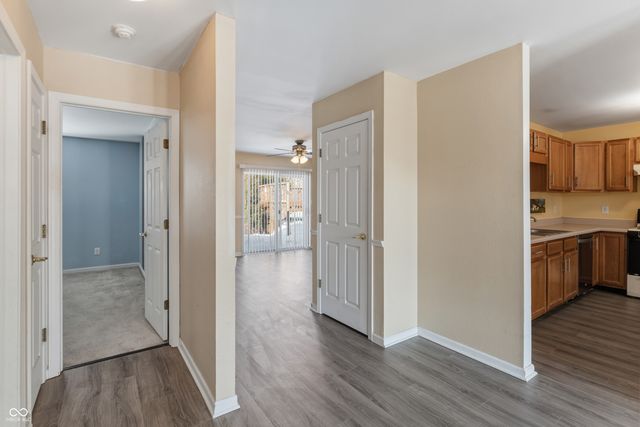 1712 Turning Leaf Drive, Franklin, IN 46131