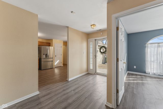 1712 Turning Leaf Drive, Franklin, IN 46131