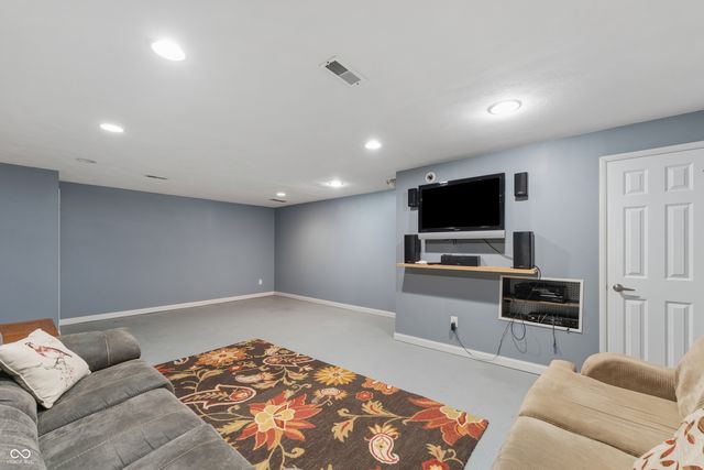 1712 Turning Leaf Drive, Franklin, IN 46131