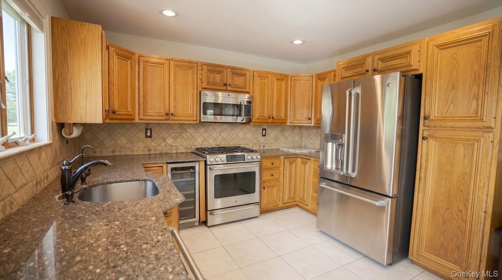 265 Weidner Avenue, Oceanside, NY 11572 — photo 5