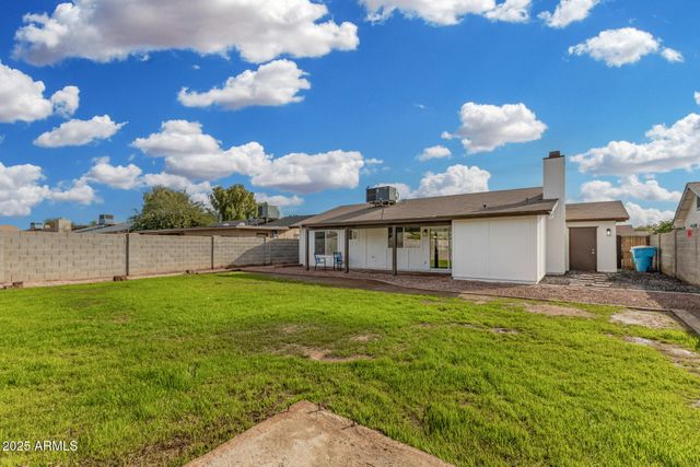 7050 W GARFIELD Street, Phoenix, AZ 85043