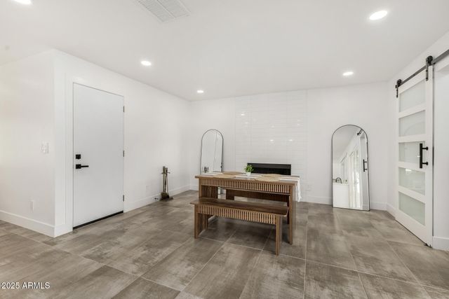 7050 W GARFIELD Street, Phoenix, AZ 85043