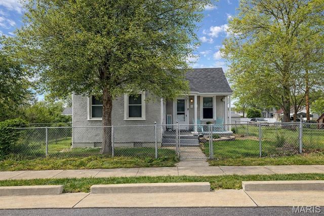 9805 Linn Avenue, Lemay, MO 63125