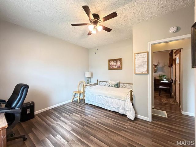 9805 Linn Avenue, Lemay, MO 63125