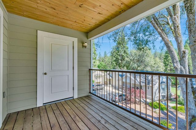 115 Fairway Village Court, Murphys, CA 95247