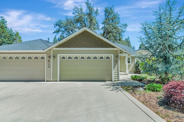 115 Fairway Village Court, Murphys, CA 95247