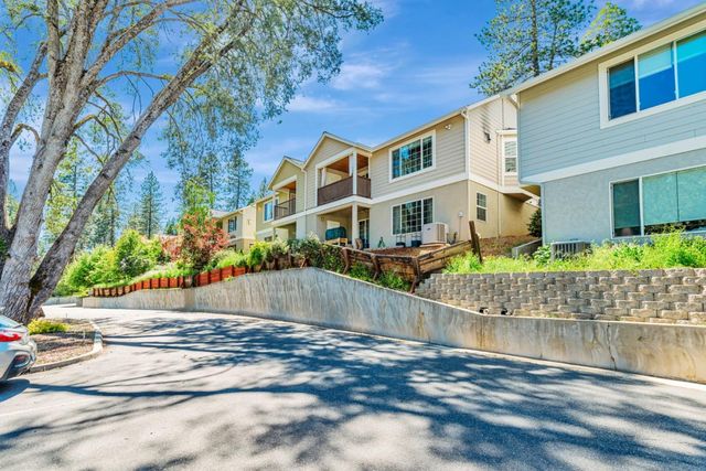 115 Fairway Village Court, Murphys, CA 95247