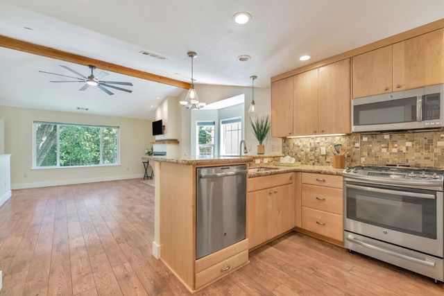 115 Fairway Village Court, Murphys, CA 95247