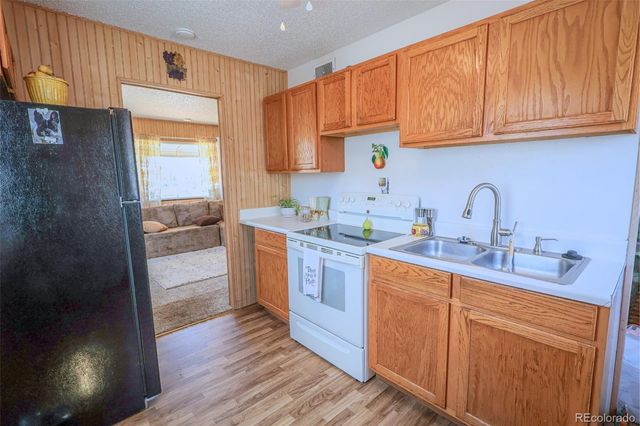 609 E Saint Elmo Avenue, Colorado Springs, CO 80905