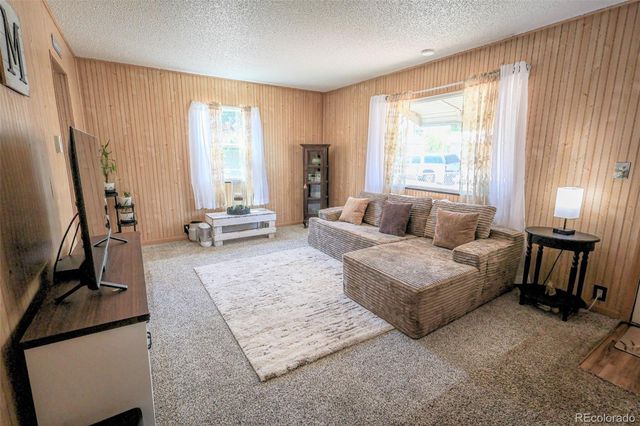 609 E Saint Elmo Avenue, Colorado Springs, CO 80905