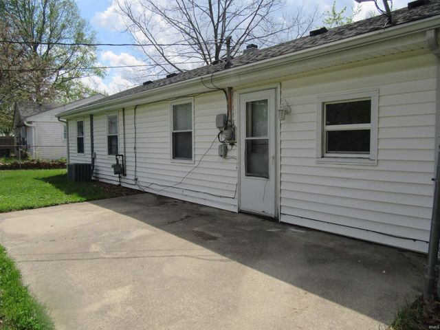 2204 BEAUVOIR Court, Kokomo, IN 46902