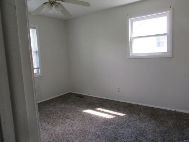 2204 BEAUVOIR Court, Kokomo, IN 46902