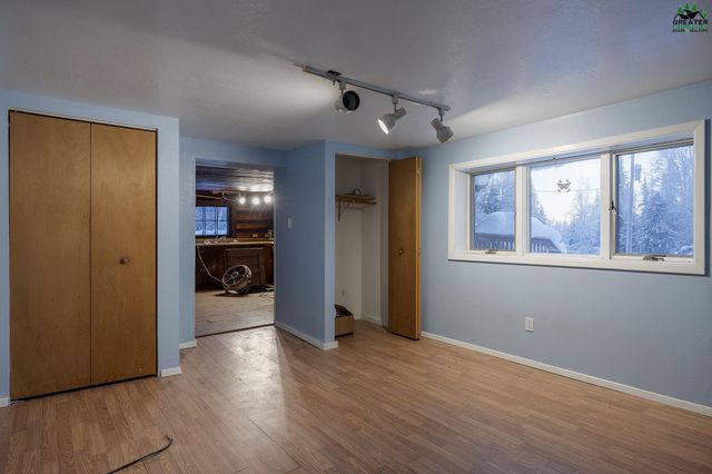 1012 ESRO ROAD, Fairbanks, AK 99712