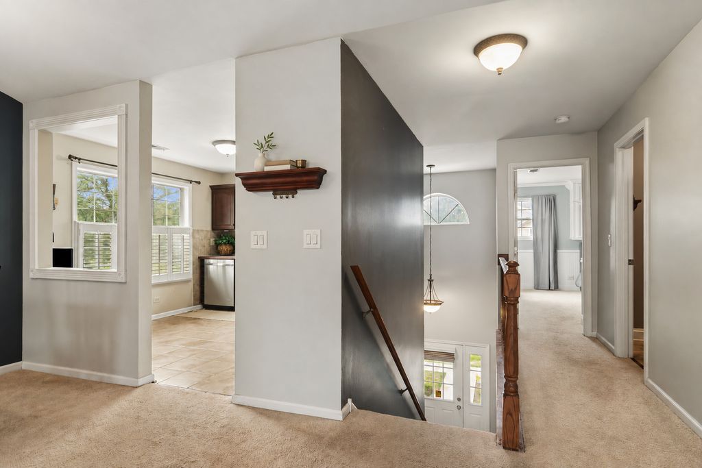 257 Sheffield Drive, Schaumburg, IL 60194 — photo 2