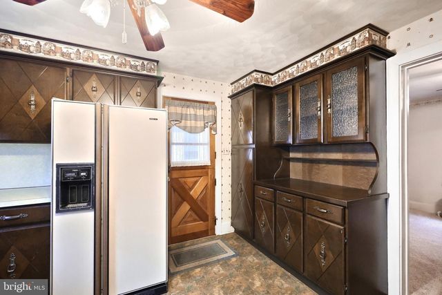 152 W YORK ST, Biglerville, PA 17307