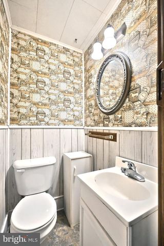 152 W YORK ST, Biglerville, PA 17307